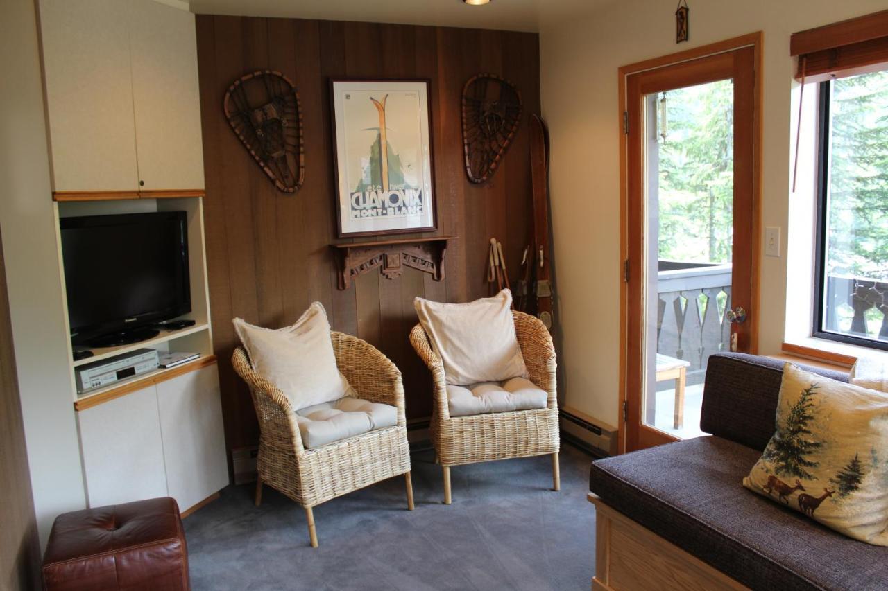 Crystal Chalets Greenwater Экстерьер фото